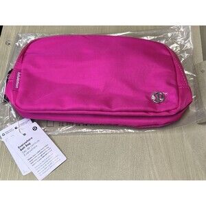 Lululemon Everywhere Belt Bag 1L Sonic Pink NWT